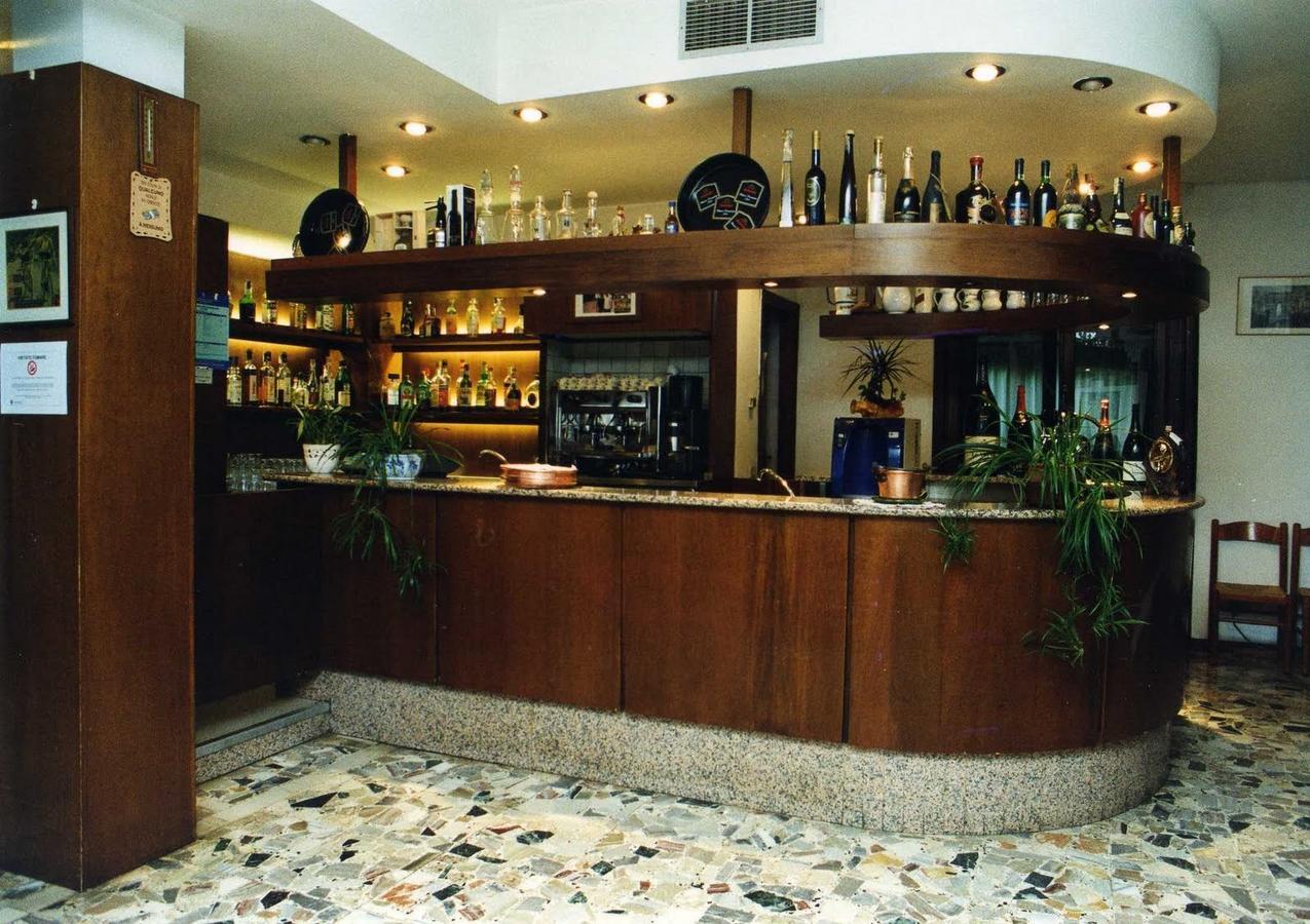 Ristorante Primula Bianca Hotel Varzi Eksteriør billede