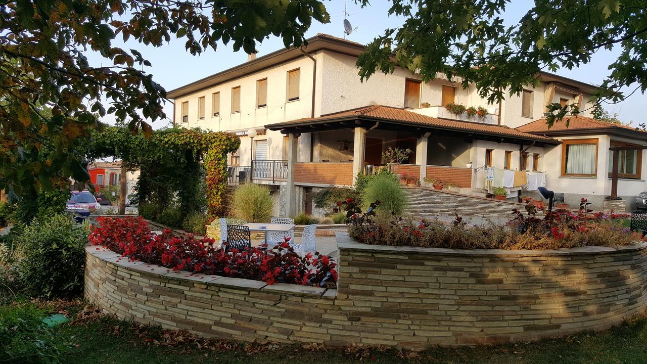 Ristorante Primula Bianca Hotel Varzi Eksteriør billede